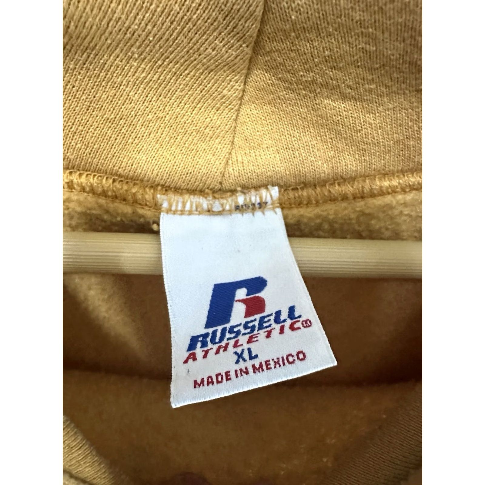 Russell Athletic VINTAGE Russell Athletic Hoodie Yellow XL Mens Sweatshirt Boxy Pullover Size US XL / EU 56 / 4 - 3 Thumbnail