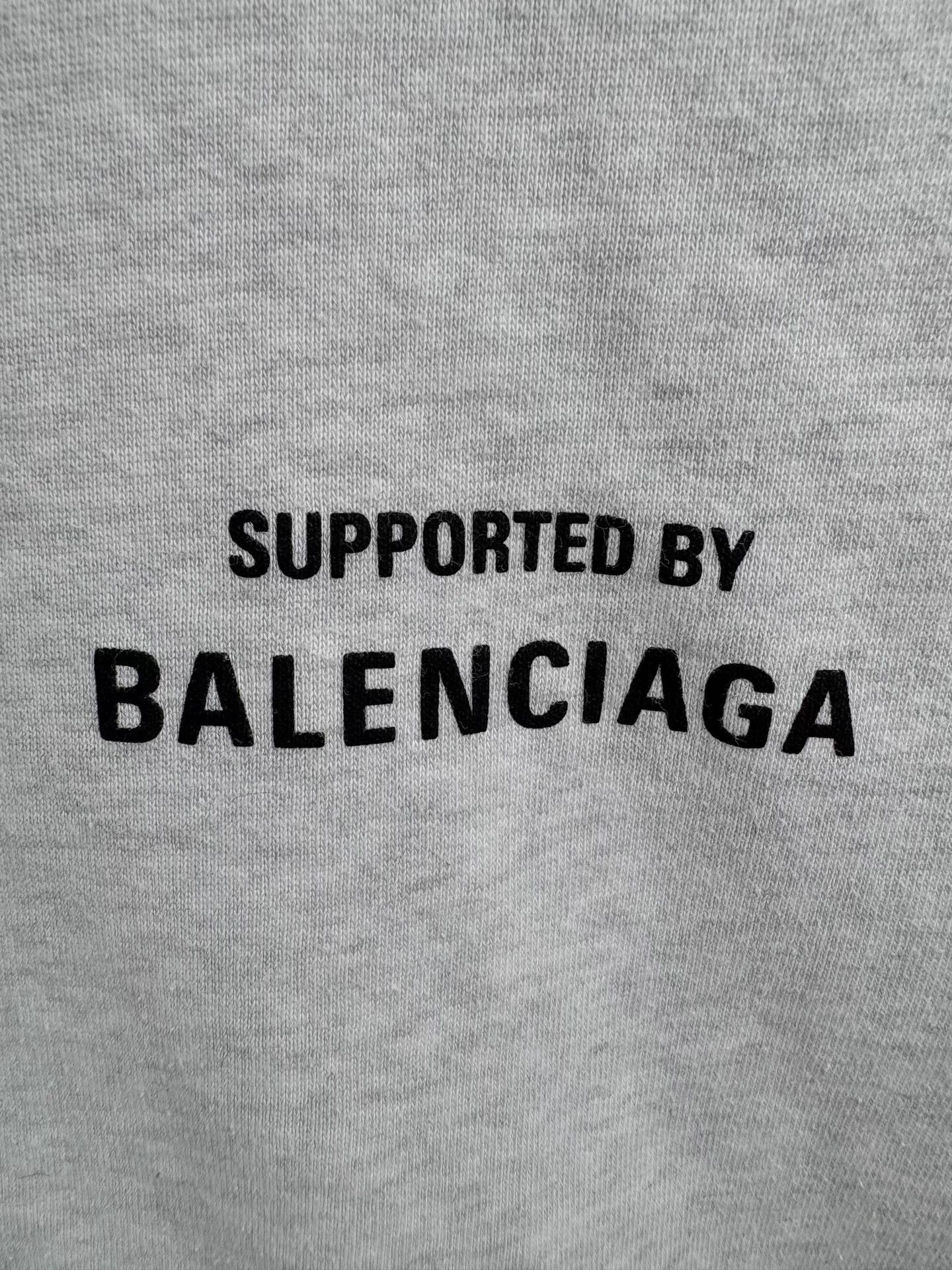 Balenciaga BALENCIAGA WFP World Food Programme Hoodie Size US S / EU 44-46 / 1 - 3 Thumbnail