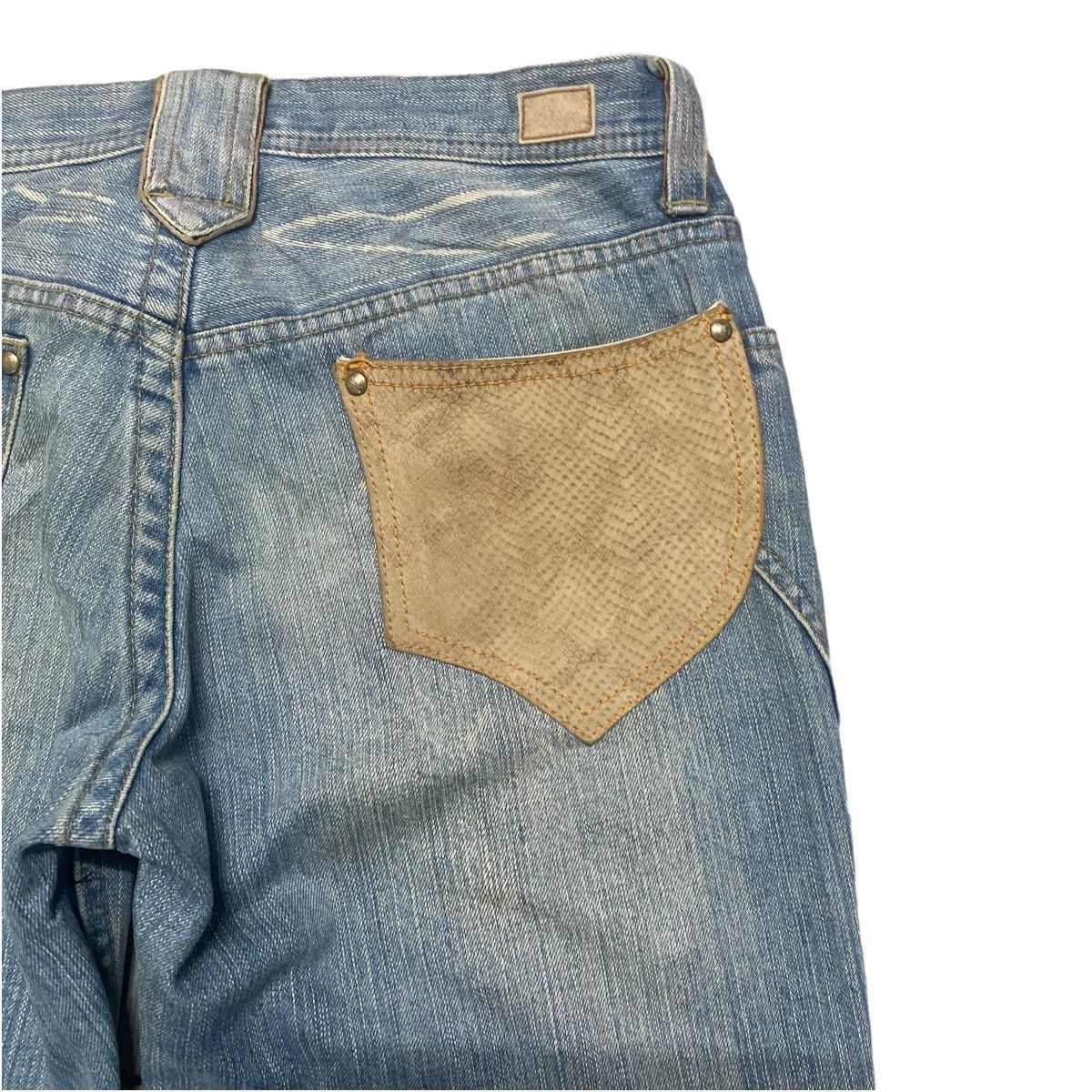 Japanese Brand NCFM Denim Flare Leather Pocket Faded Jeans Size US 30 / EU 46 - 11 Thumbnail