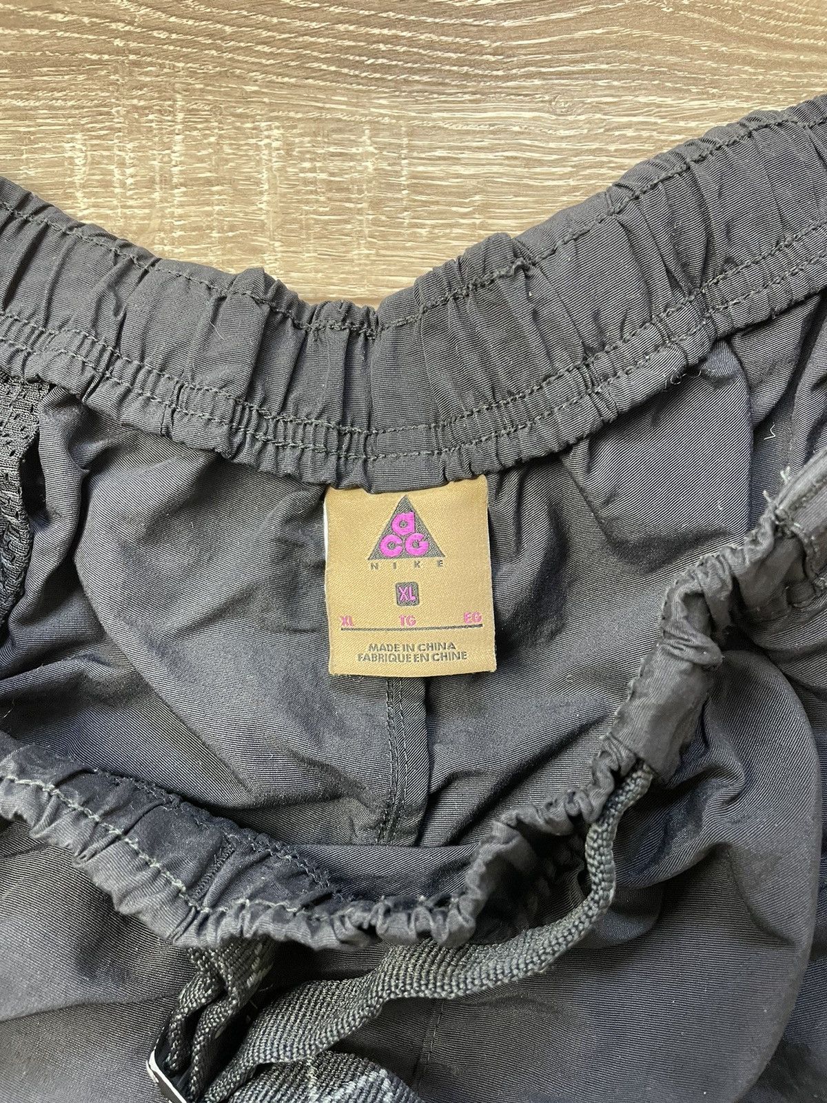 Nike ACG Nike ACG lgbtq shorts Size US 38 / EU 54 - 5 Thumbnail