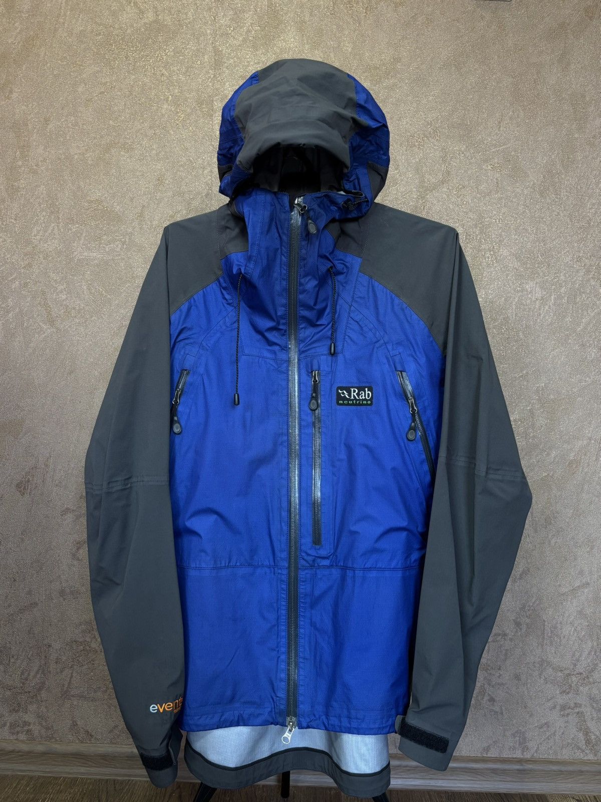 Rab Membrane Jacket Rab Neutrino Event Fabric Size US L / EU 52-54 / 3 - 1 Thumbnail