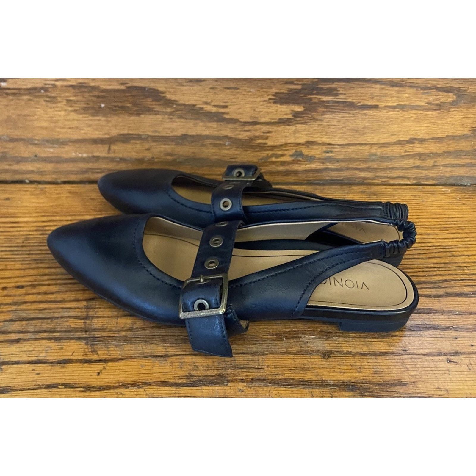 Vionic Vionic Women's Black Leather Sandals 7.5 Closed Pointy Toe Size US 7.5 / IT 37.5 - 1 Thumbnail