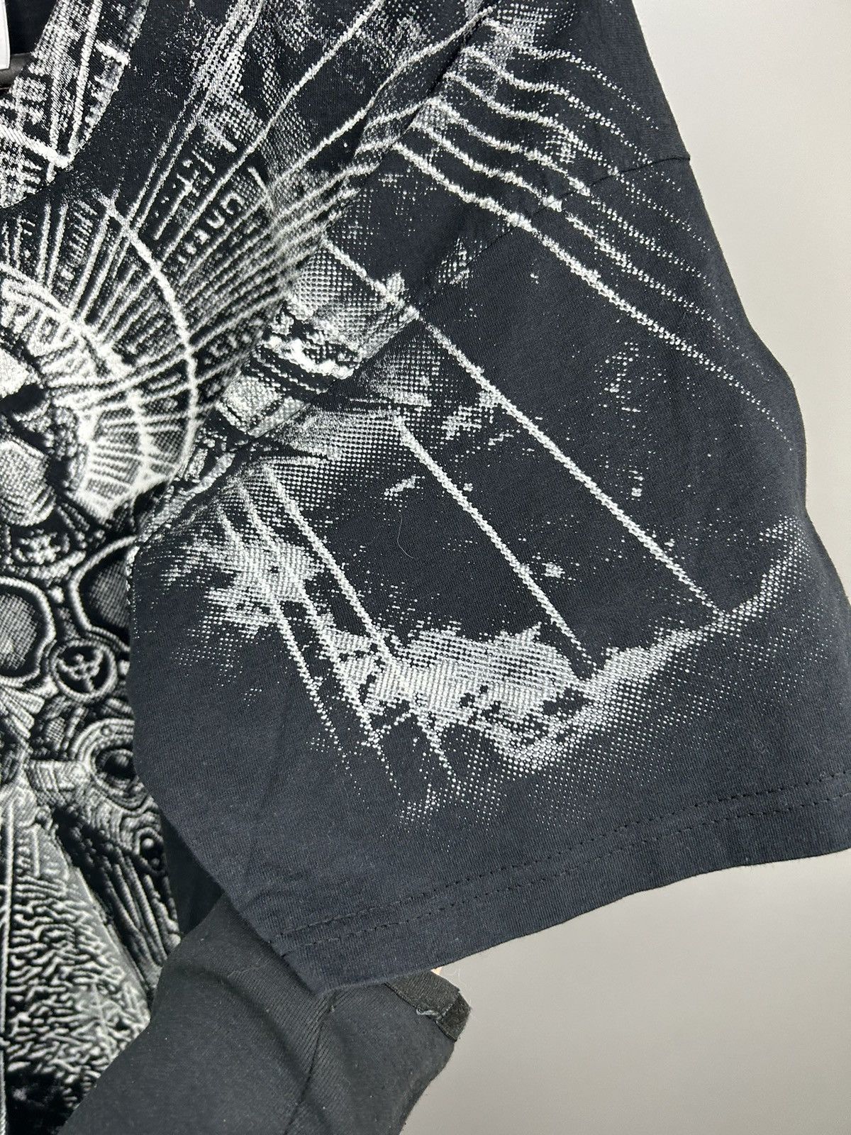 Band Tees × Vintage Vintage 2005 Judas Priest All Over Print Tee Size US XL / EU 56 / 4 - 7 Thumbnail