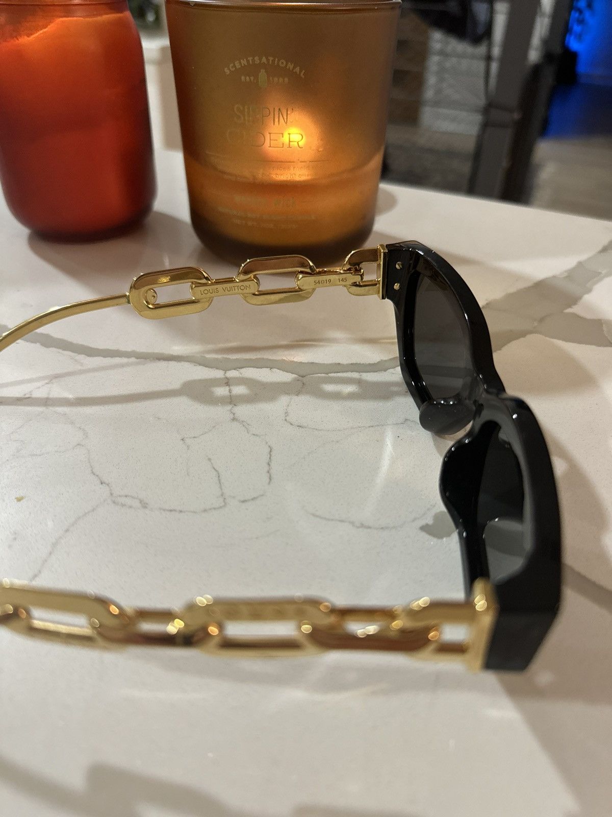 Louis Vuitton Louis Vuitton Edge Gold Sunglasses Size ONE SIZE - 2 Thumbnail