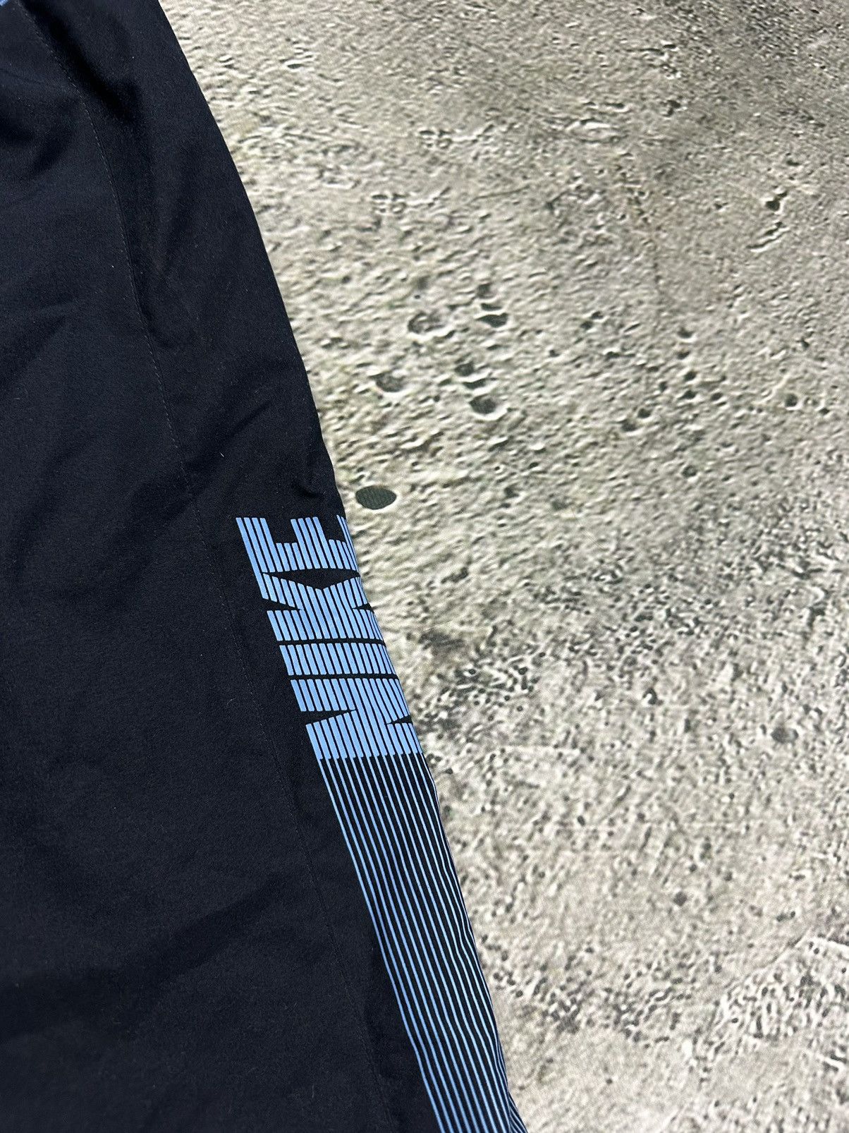 Nike × Vintage Nike track pants vintage navy nylon Y2K parachute baby blue Size US 34 / EU 50 - 5 Thumbnail