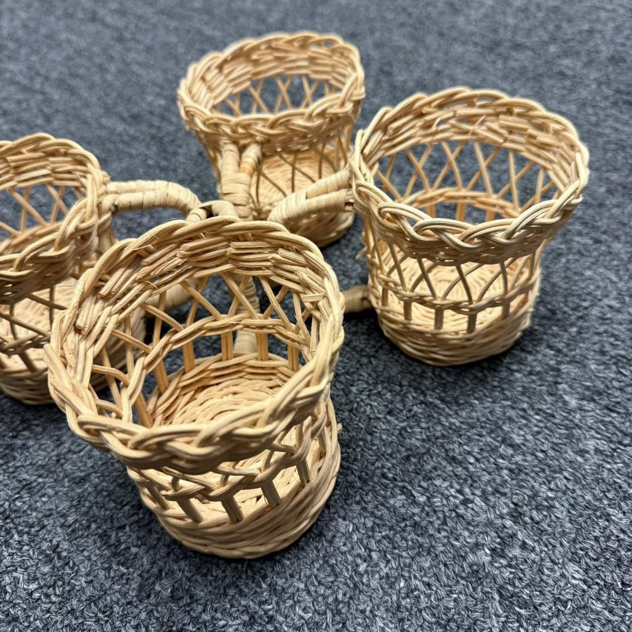 Designer Vintage Wicker Woven Mug Set Size ONE SIZE - 2 Thumbnail