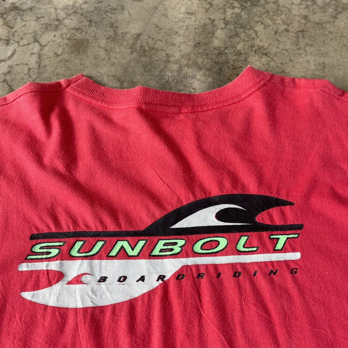Vintage 🔥🔥Vintage Sun Bolt Big Logo Air Waves Surfing Tee Size US L / EU 52-54 / 3 - 2 Thumbnail