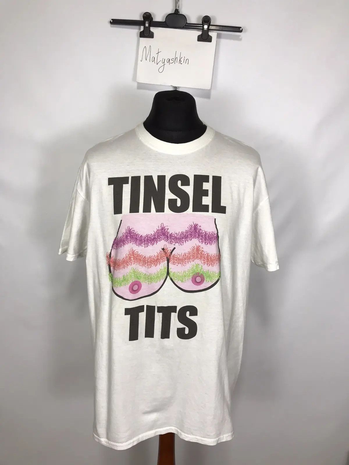 Band Tees × Vintage Tinsel Tits - boobs t-shirt Size US XXL / EU 58 / 5 - 1 Thumbnail