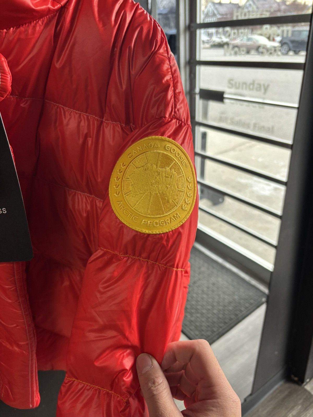 Canada Goose × Pyer Moss Canada Goose Crop Wave puffer jacket reversible Size M / US 6-8 / IT 42-44 - 2 Thumbnail