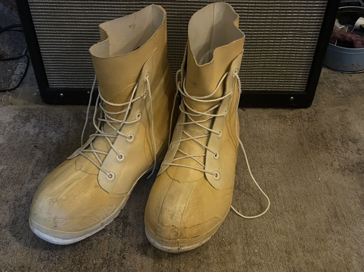 Vintage US Bunny Boots Size US 10 / EU 43 - 2 Thumbnail