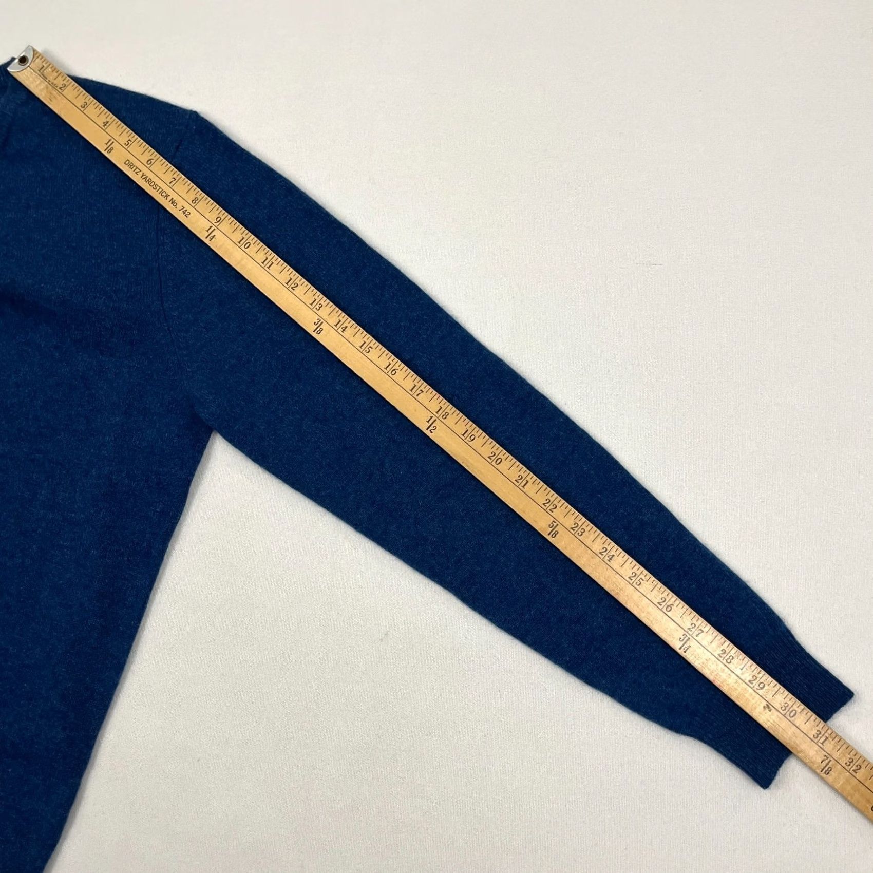 Club Room VINTAGE? No. Output restricted: Sorry I cannot determine. Size US M / EU 48-50 / 2 - 5 Thumbnail
