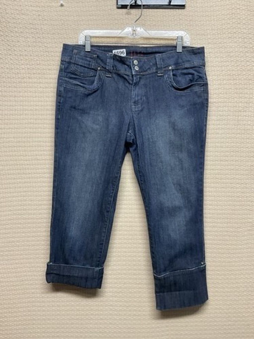 Other Elle Blue Dark Wash Cuffed Denim PantsCrop Jeans Women 12 Size 36" / US 14 / IT 50 - 1 Thumbnail