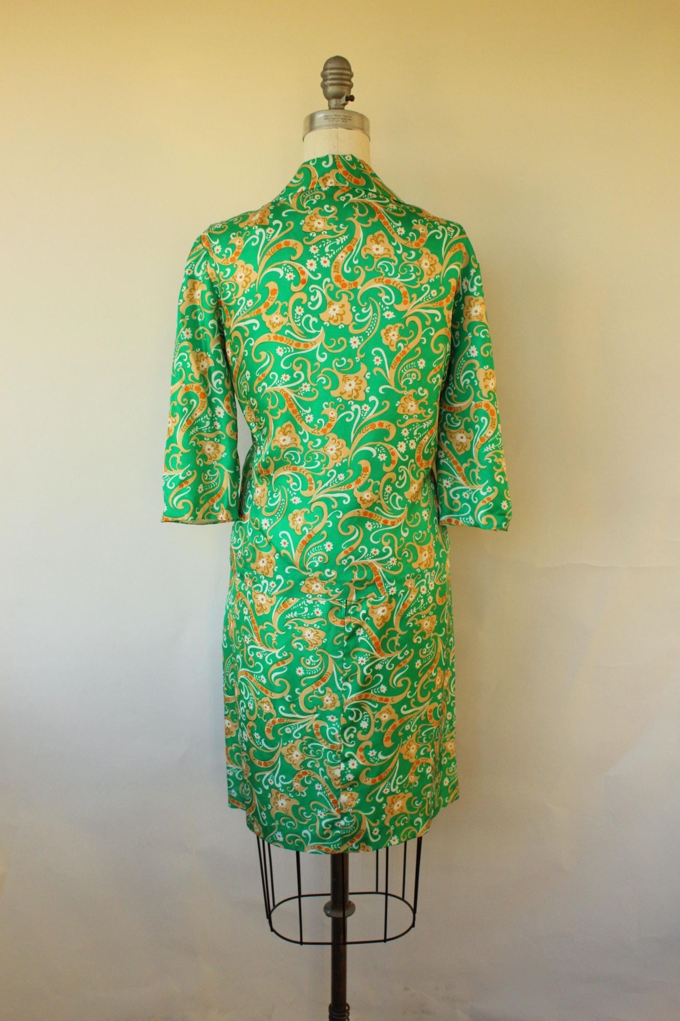 Vintage Vintage 1960s Suit, Green and Gold Silk Jacket and Skirt wit Size M / US 6-8 / IT 42-44 - 10 Thumbnail