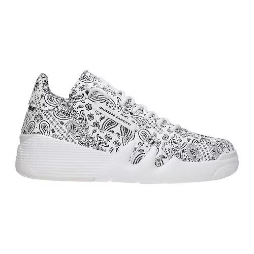 ob1o1e0324 Low-Top Sneakers in White/Black