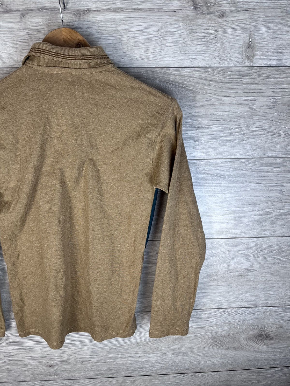 Hugo Boss Vintage men’s long sleeve Hugo Boss classic size S 1990s Size US S / EU 44-46 / 1 - 13 Thumbnail