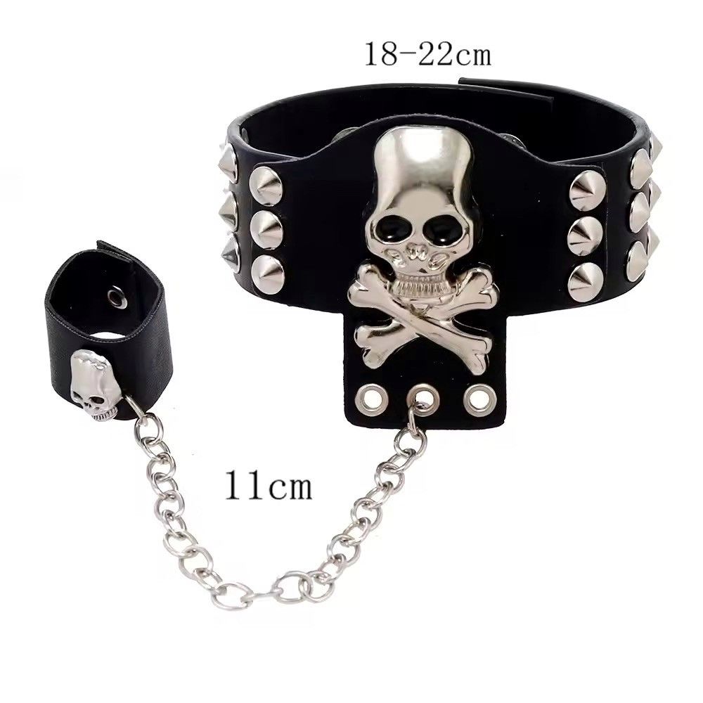 Jewelry × Leather Vintage Leather Skull Rivet Bracelet Size ONE SIZE - 3 Thumbnail
