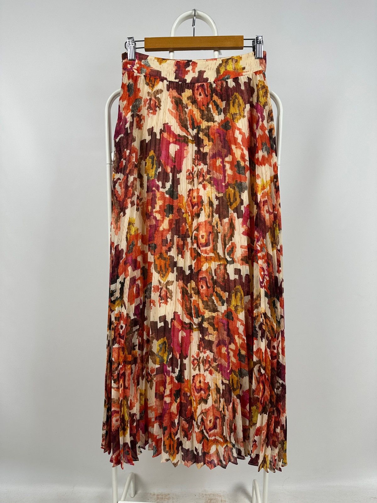 Sezane Sezane x Chufy Dilo Mara Floral Print Maxi Skirt Size 26" / US 2 / IT 38 - 7 Thumbnail