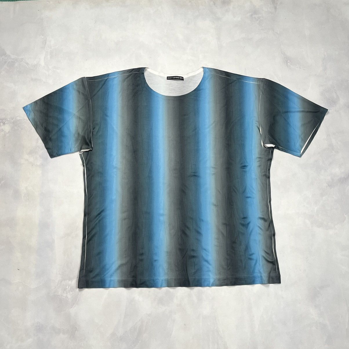 Issey Miyake Issey Miyake Men Galaxy T-Shirt Size US XL / EU 56 / 4 - 1 Thumbnail