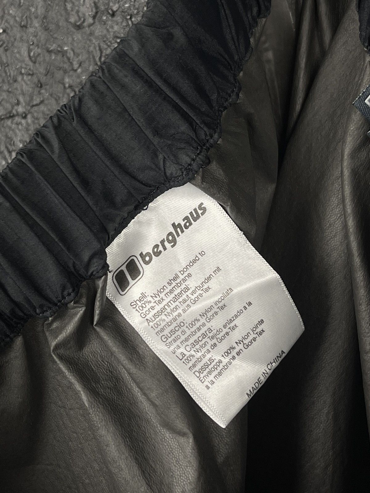 Berghaus Berghaus Gore-Tex Packlite Shell Black Outdoor Pants Women’s Men’s Size 12 Size 30" / US 8 / IT 44 - 9 Thumbnail