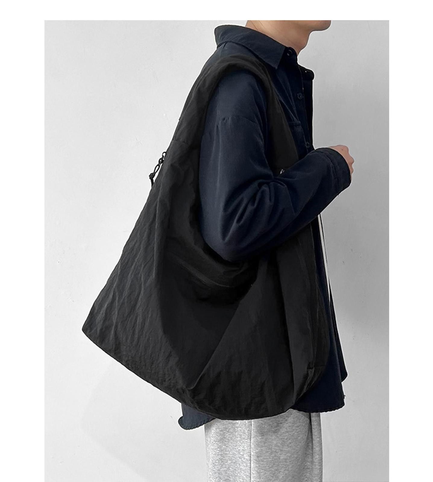 Other Stylish Black Hobo Bag - Versatile and Durable Size ONE SIZE - 1 Thumbnail