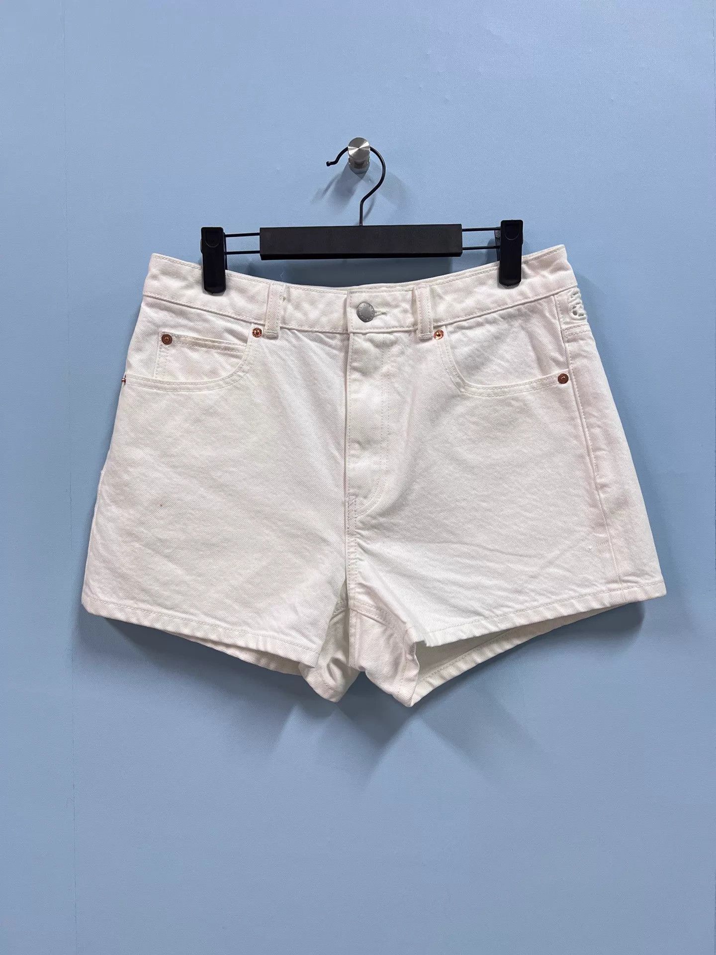 Alexander Wang Alexander Wang 24 99 New White Cutout Logo Short 28 Size 28" / US 6 / IT 42 - 1 Thumbnail