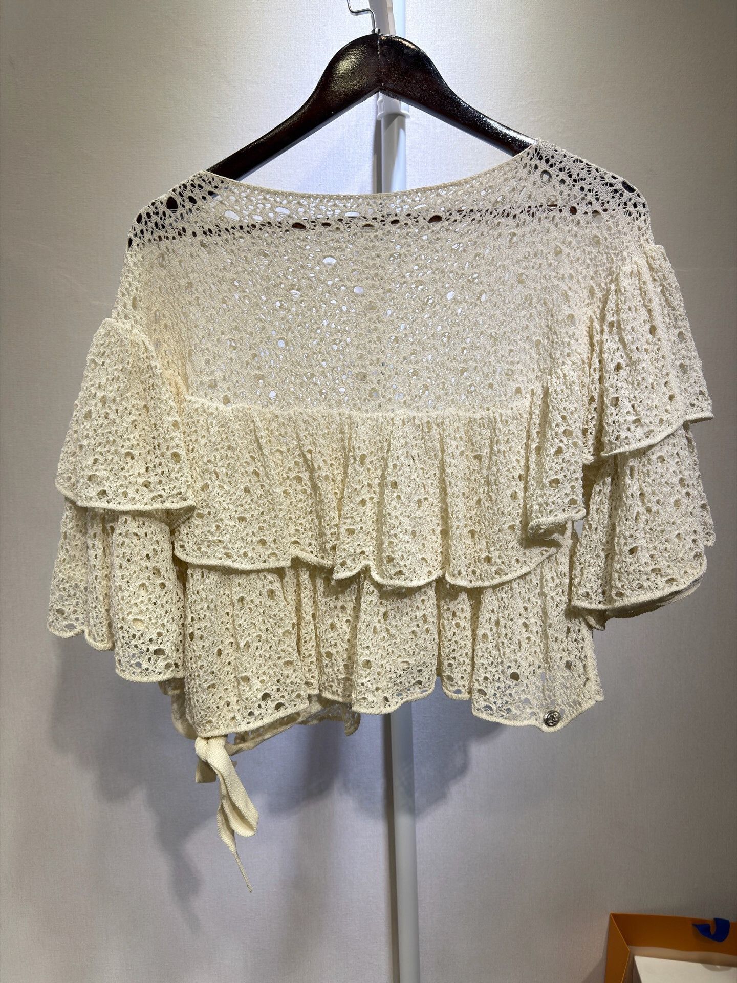 Chanel Chanel White Hollow Cape Top Size 38 Size S / US 4 / IT 40 - 1 Thumbnail