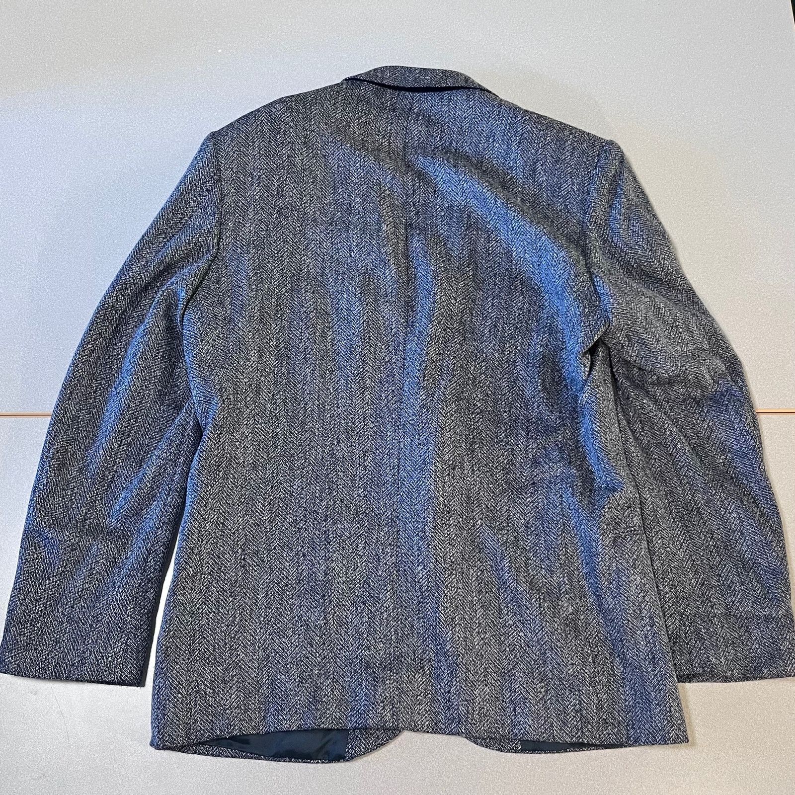 Yves Saint Laurent Vintage Yves Saint Laurent Herringbone Blazer – Size 40R Size 40R - 2 Thumbnail