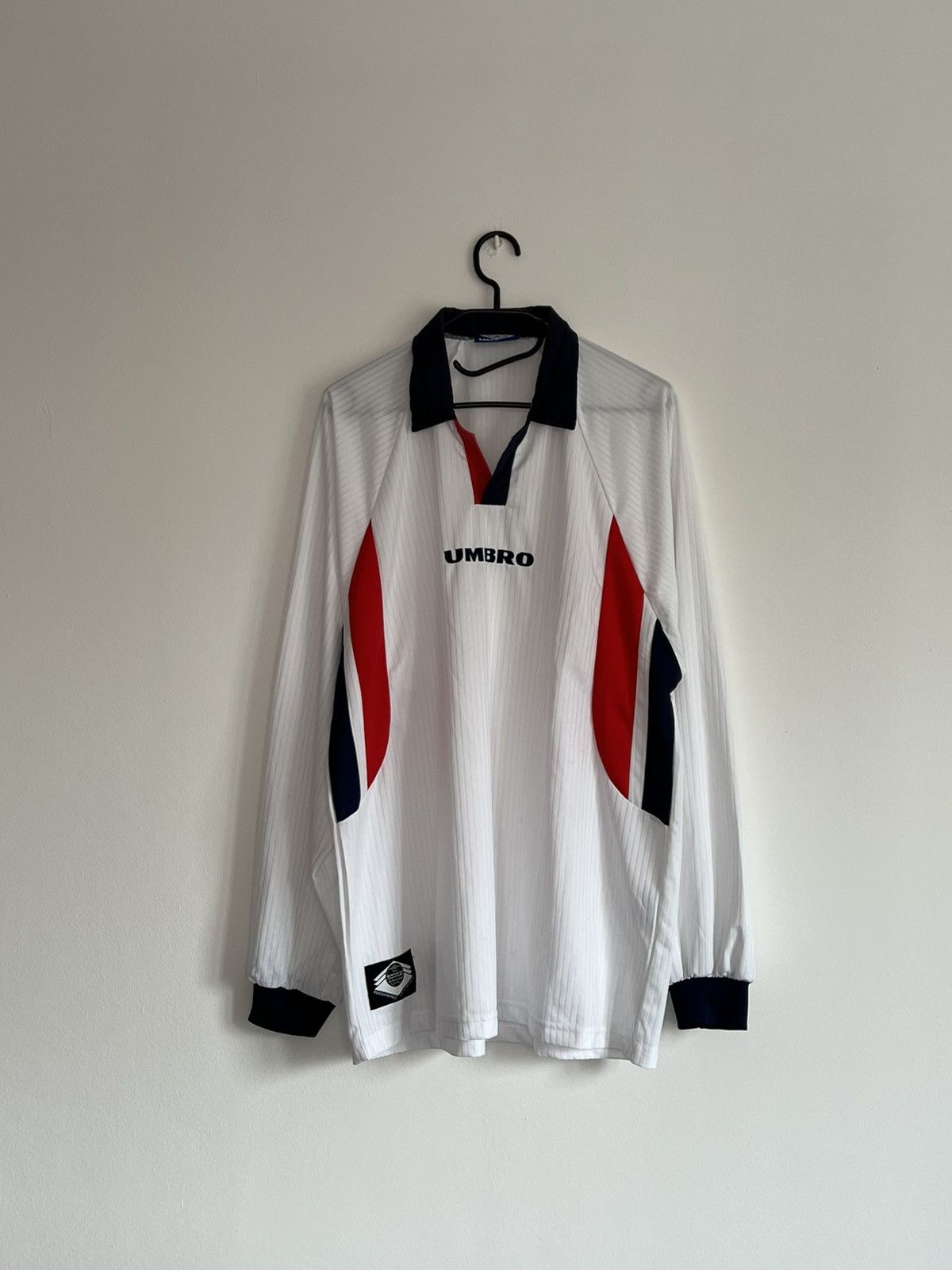 Umbro Vintage Umbro Long sleeve Soccer jersey 1997/98/99 Size US XL / EU 56 / 4 - 4 Thumbnail