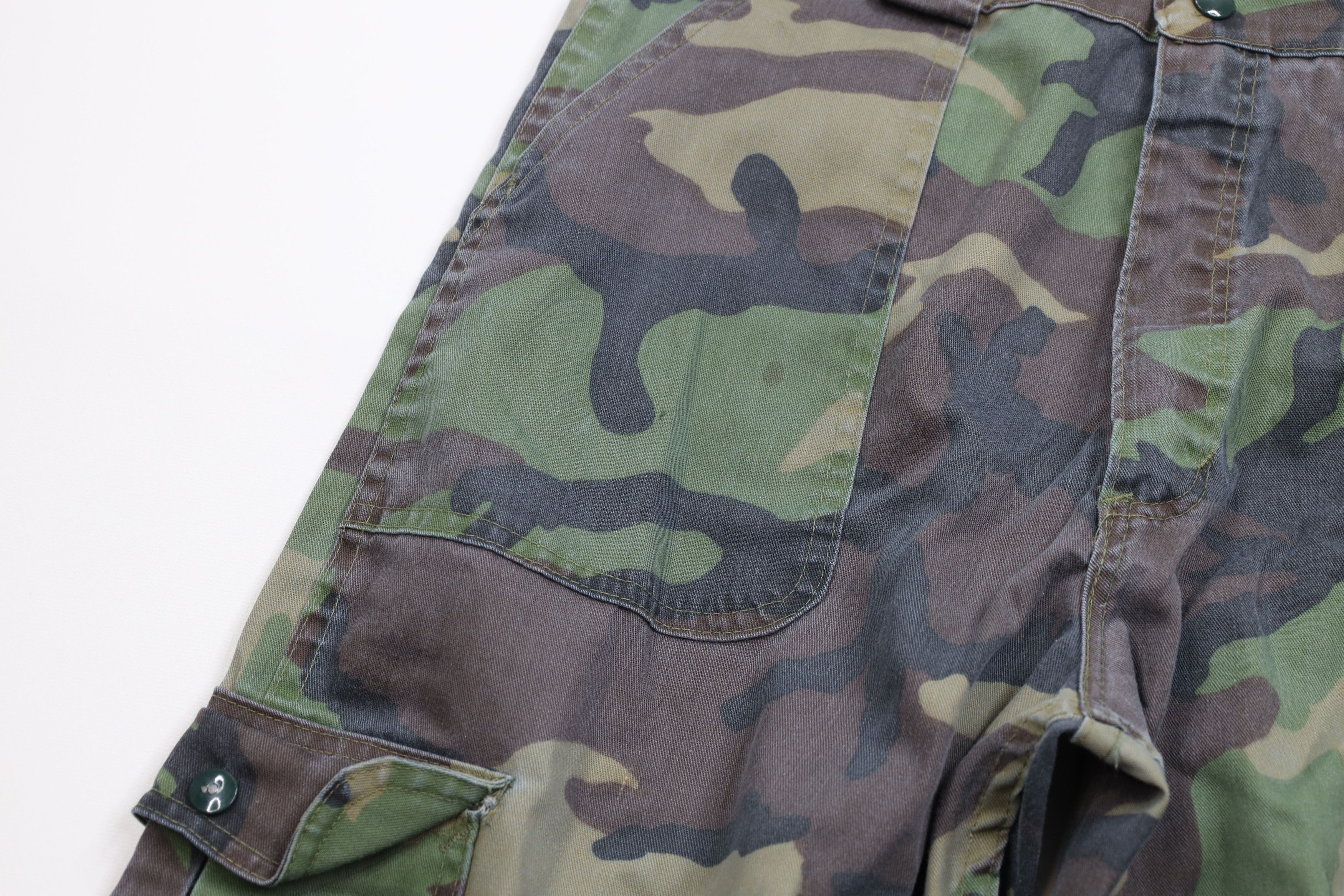 Vintage Vintage 70s 80s Streetwear Wide Leg Camouflage Utility Pants Size US 32 / EU 48 - 5 Thumbnail