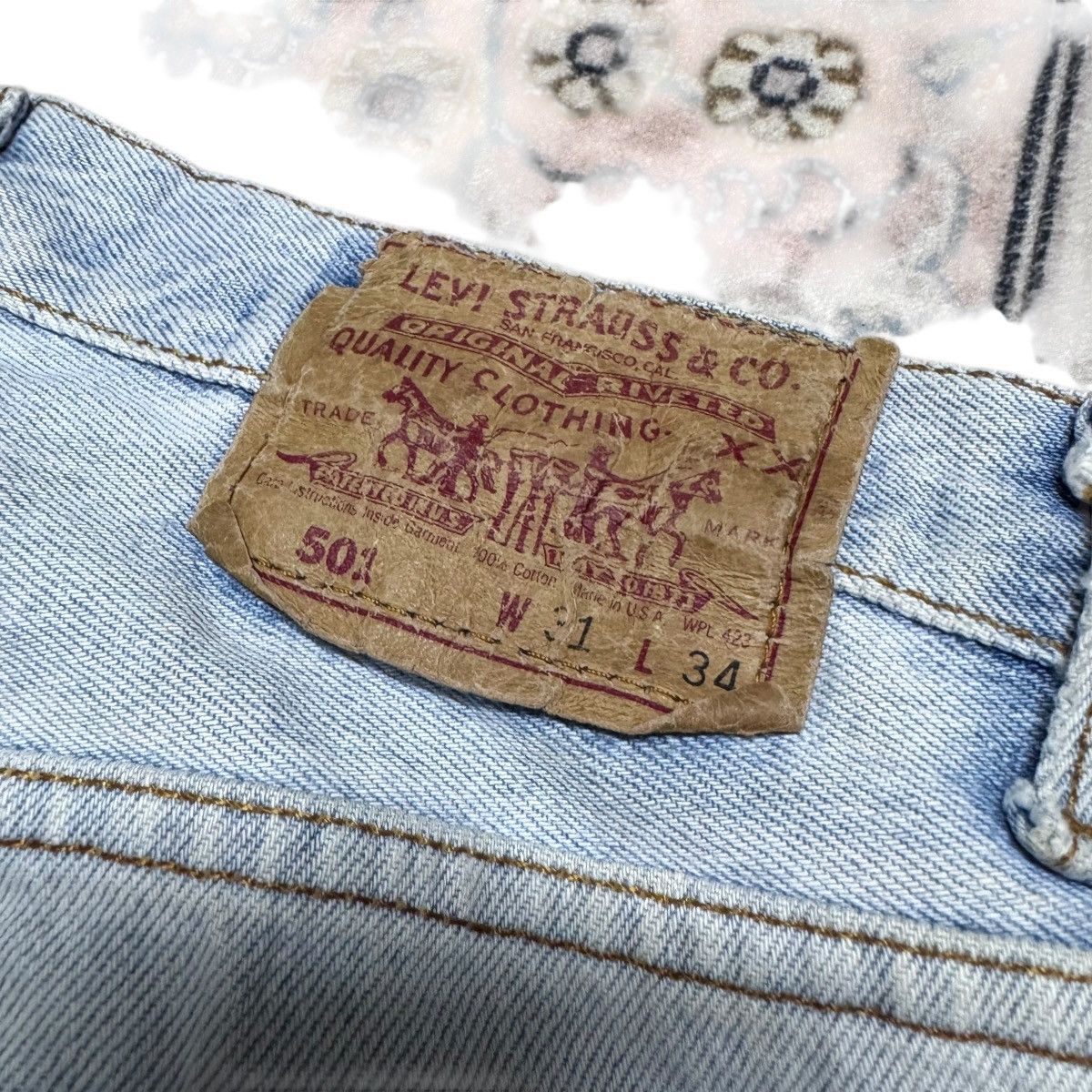 Levi's Vintage Levis 501 Faded Blue Jeans Size US 31 - 12 Thumbnail