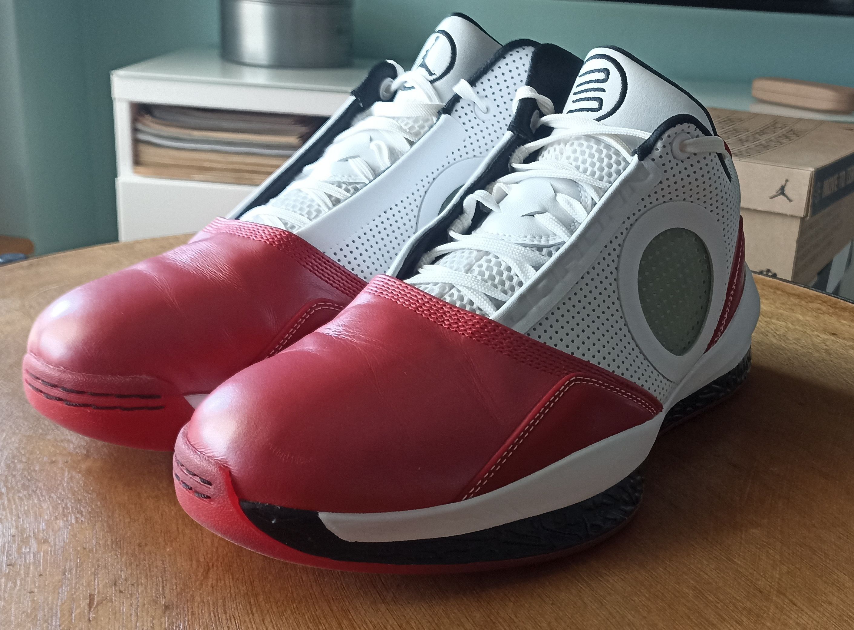 Jordan Brand Jordan 2010 Welcome Home Size US 9 / EU 42 - 6 Thumbnail