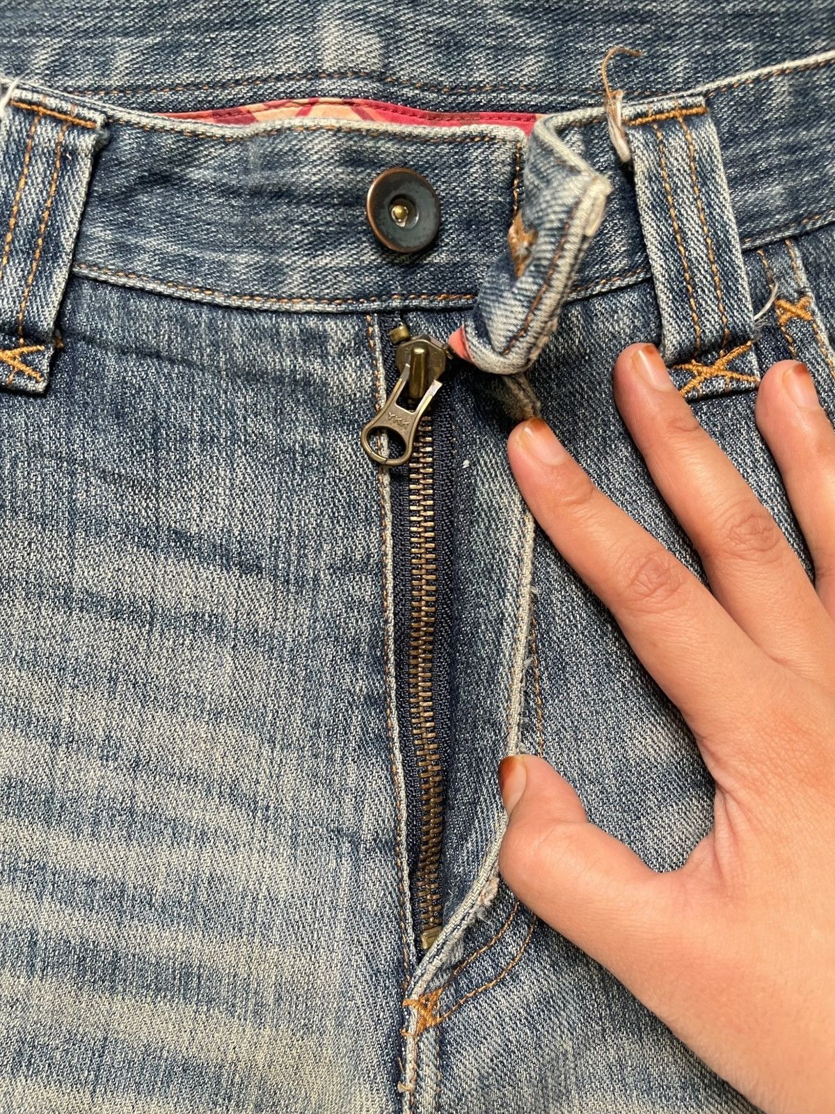 Japanese Brand Vintage Japanese Brand Mud Wash Distressed Loose Baggy Jeans Size US 34 / EU 50 - 3 Thumbnail