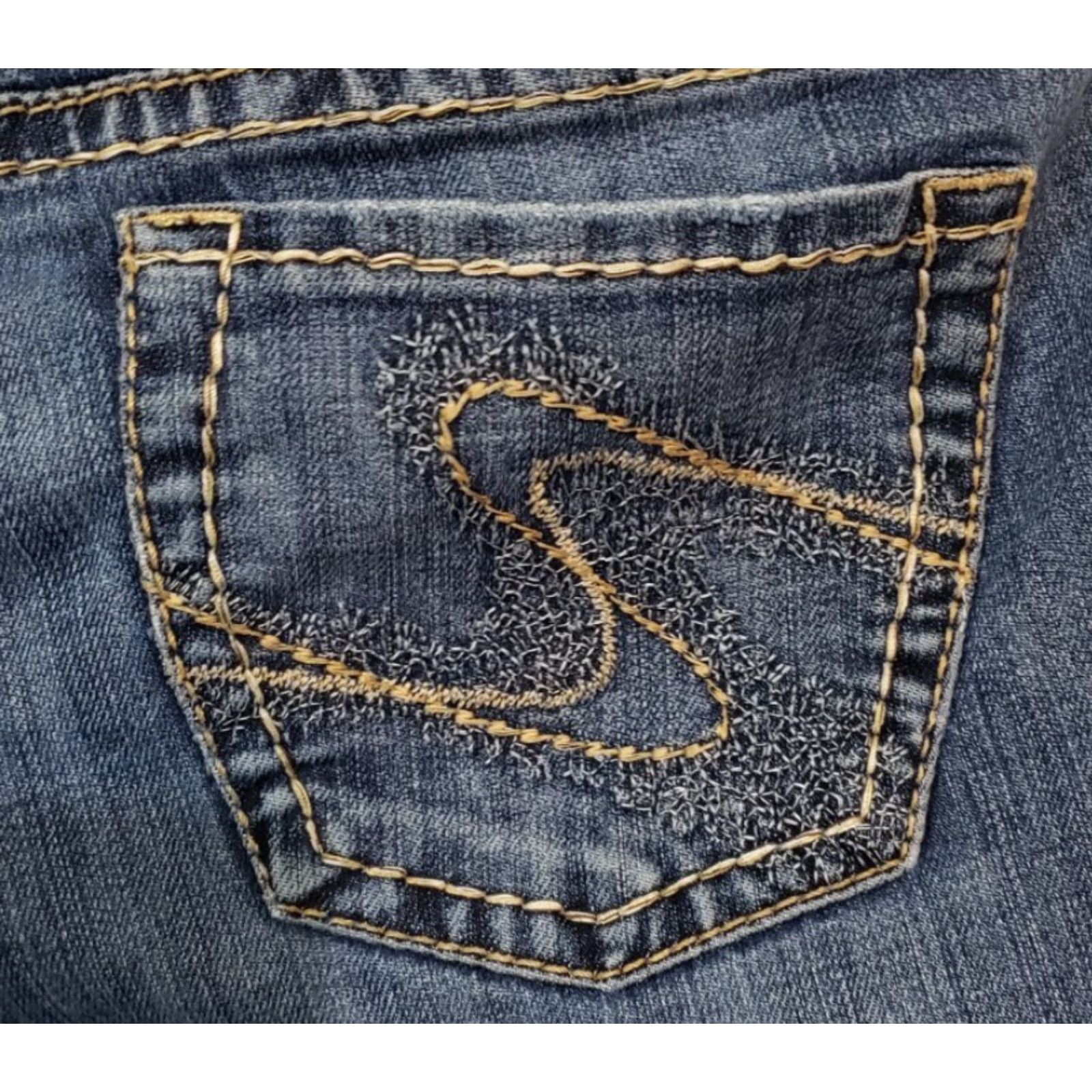 Vintage **Silver Aiko Women's Blue Denim Bootcut Jeans Size 30 x 31** User: Silver Aiko Women's Blue Denim Bootcut Jeans Size 30 x 31 Size 30" / US 8 / IT 44 - 4 Thumbnail