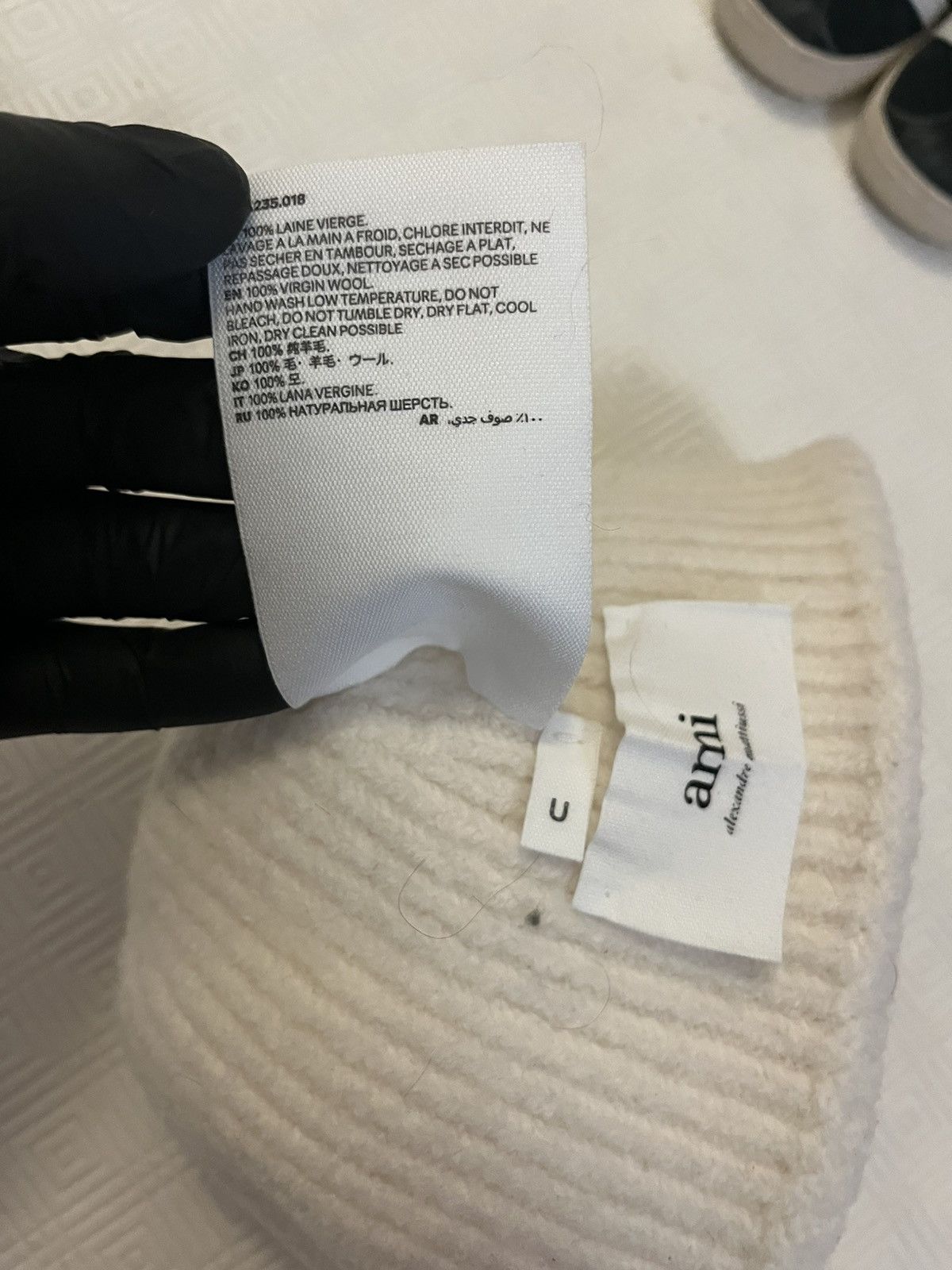 AMI Ami Paris Ami de Coeur Beanie Off-White (Kids/Junior) Size ONE SIZE - 4 Thumbnail