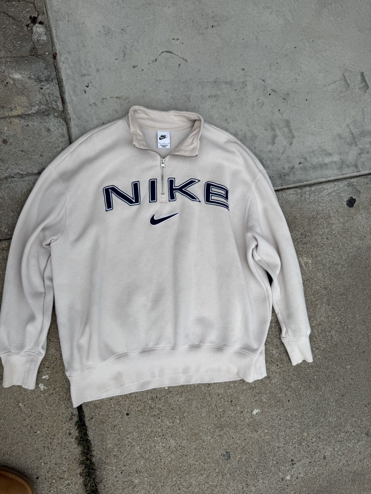 Nike NIKE BEIGE QUARTER ZIP Size US L / EU 52-54 / 3 - 1 Thumbnail