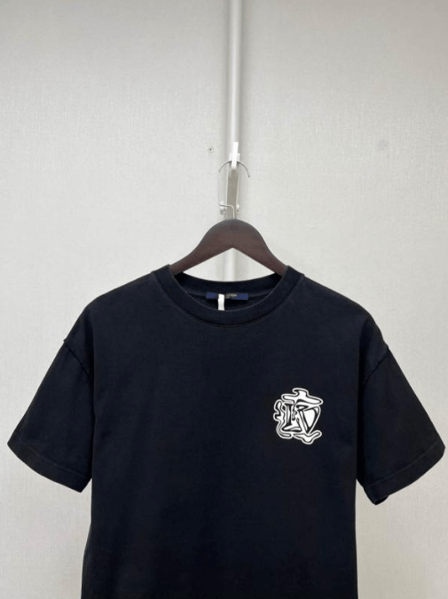 Louis Vuitton Louis Vuitton Short-sleeve T-shirt Size US XS / EU 42 / 0 - 4 Thumbnail