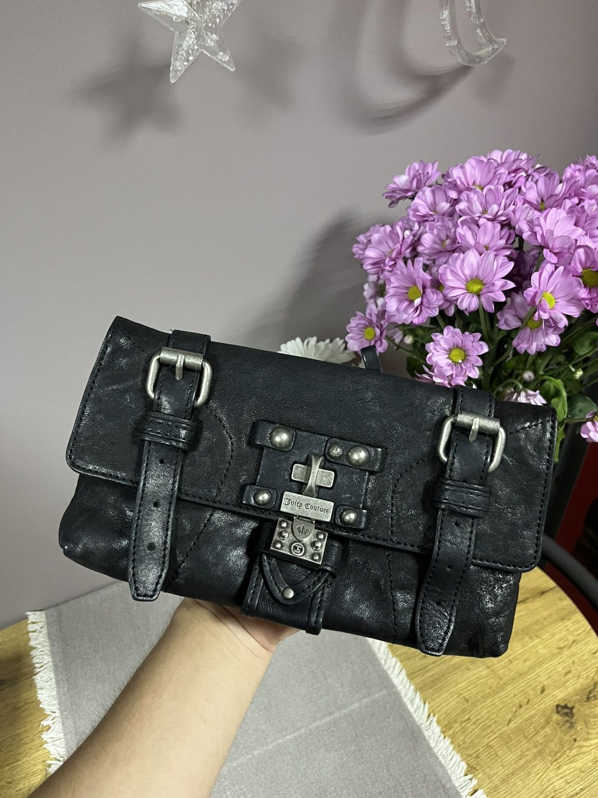 Juicy Couture RARE Glamour Juicy Couture Leather Avant Garde Handle Bag Size ONE SIZE - 1 Thumbnail