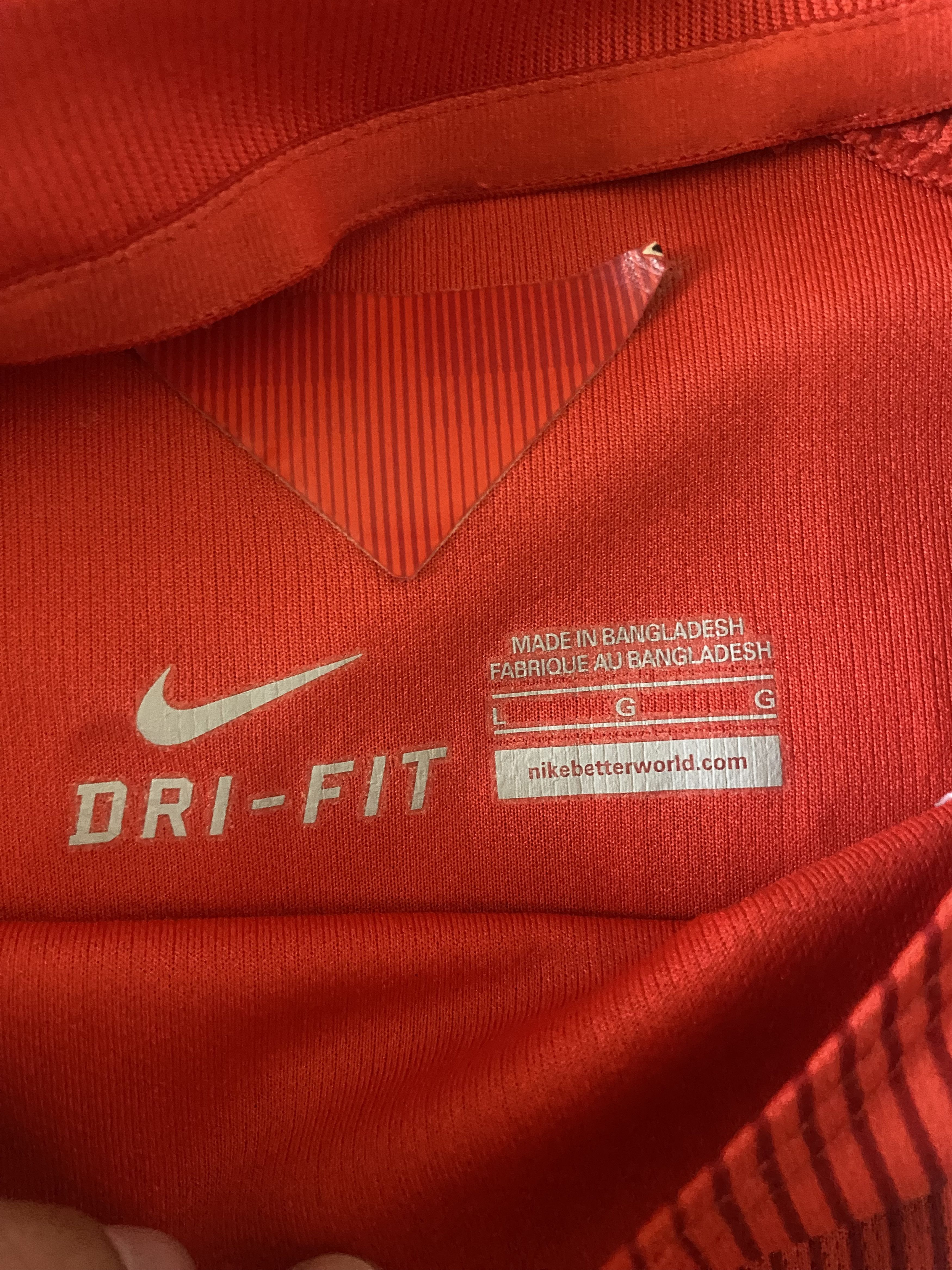 Nike ENGLAND - #4 GERRARD - 2014 - 2015 - Nike - UNIQUE Size US L / EU 52-54 / 3 - 9 Thumbnail