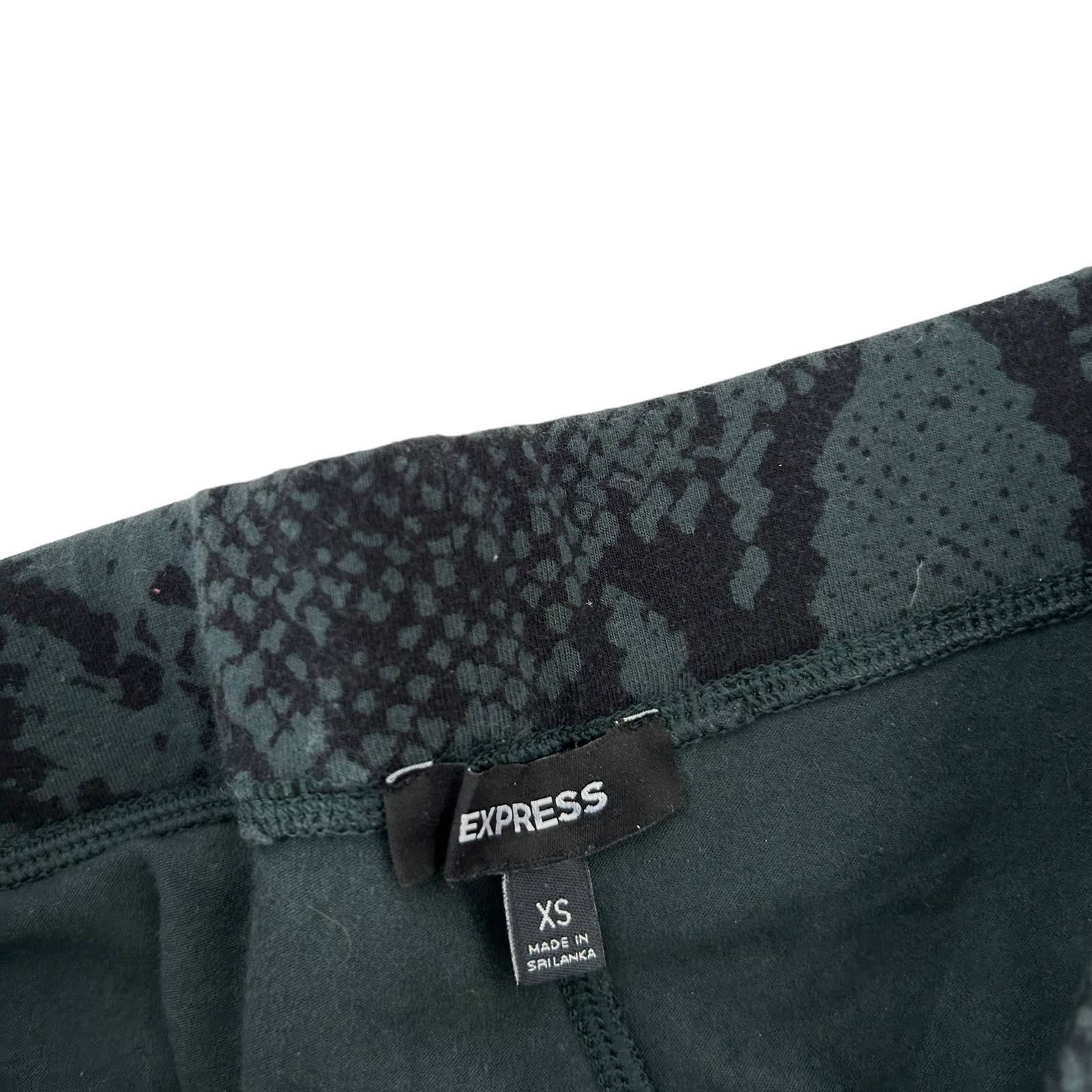 Express Express Green Black Snakeskin Print Leggings Sz XS Size 26" / US 2 / IT 38 - 3 Thumbnail