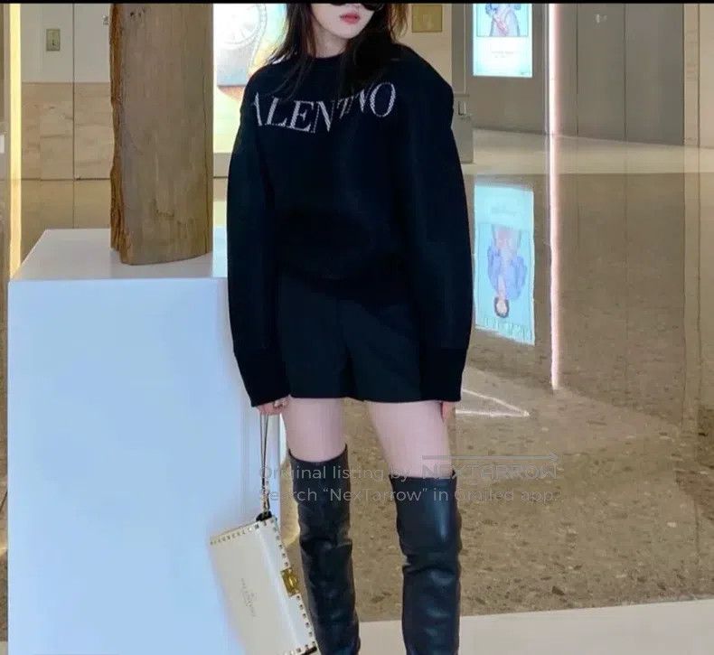 Other Valentino Alphabet logo sweatshirt Size S / US 4 / IT 40 - 1 Thumbnail