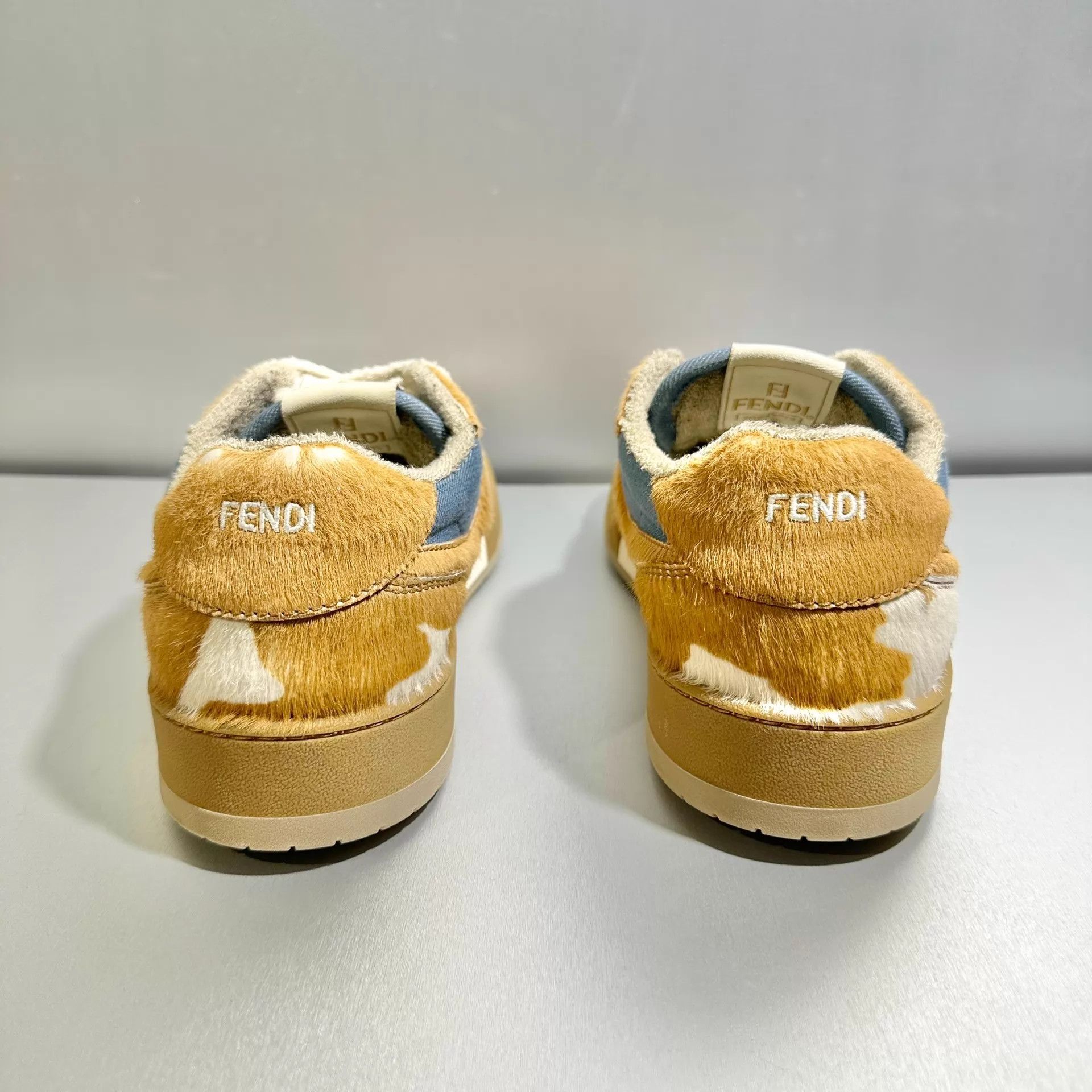 Fendi Fendi Match Horsehair Beaded 9/43 EUC Size US 10 / EU 43 - 5 Thumbnail