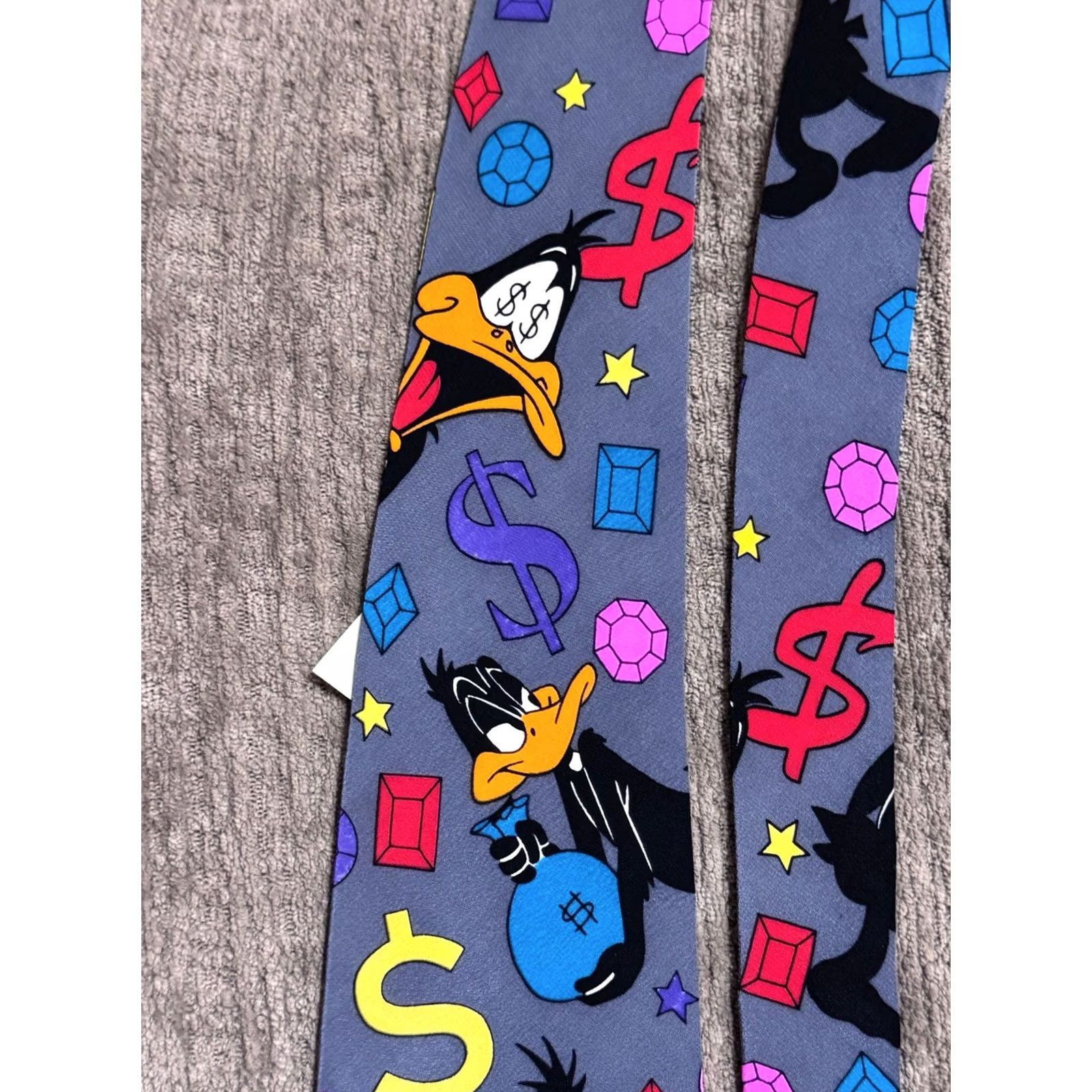 Vintage RARE NWT 1992 Warner Brothers Daffy Duck MOney MINT Mens Silk Tie Balancine Size ONE SIZE - 3 Thumbnail