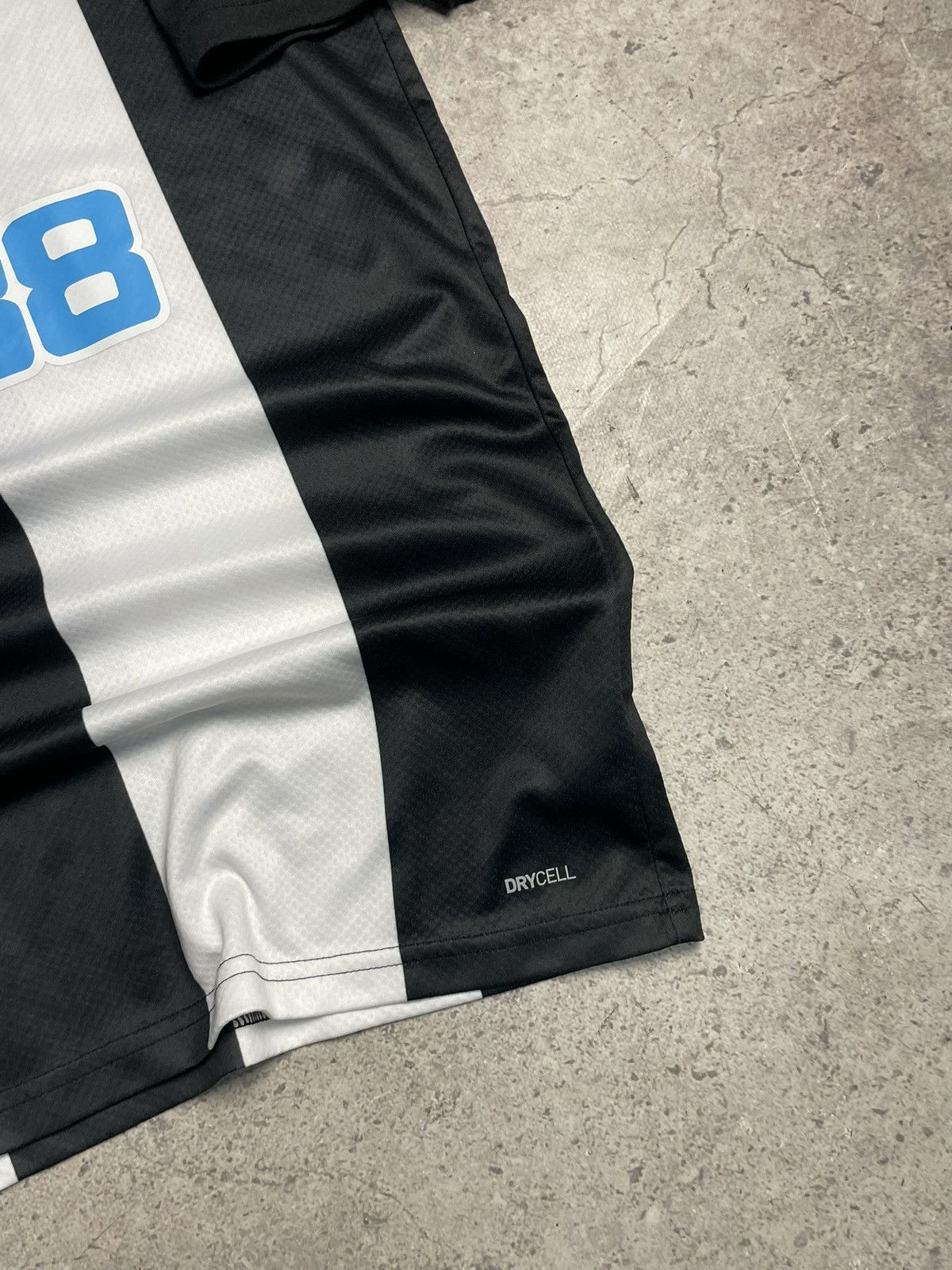 Puma Newcastle United 2019/20 Home Football Shirt Soccer Jersey Size US M / EU 48-50 / 2 - 5 Thumbnail