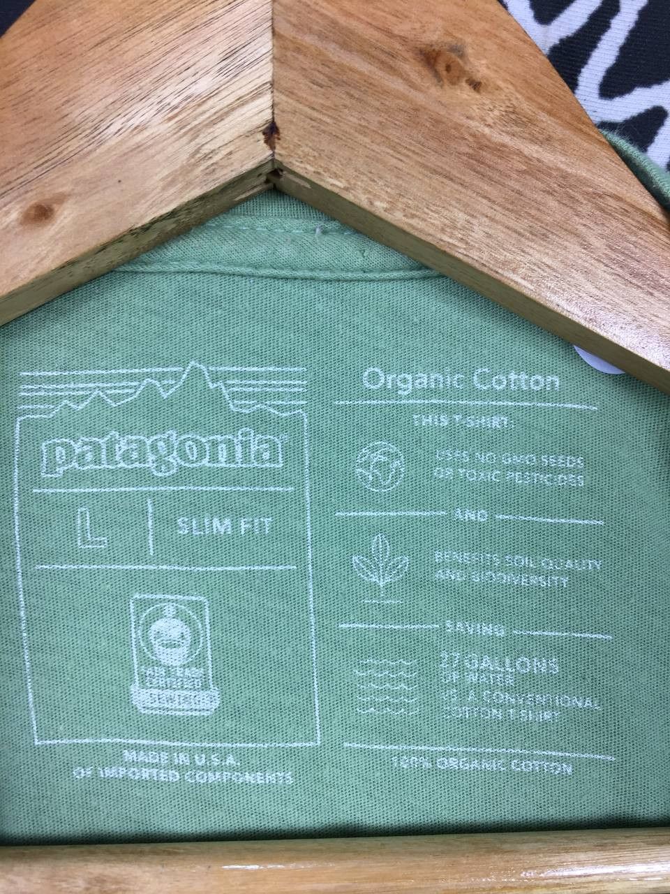 Patagonia × Vintage Patagonia Outdoor Brand Climbing Mountain Slim Fit Tee Size US L / EU 52-54 / 3 - 6 Thumbnail
