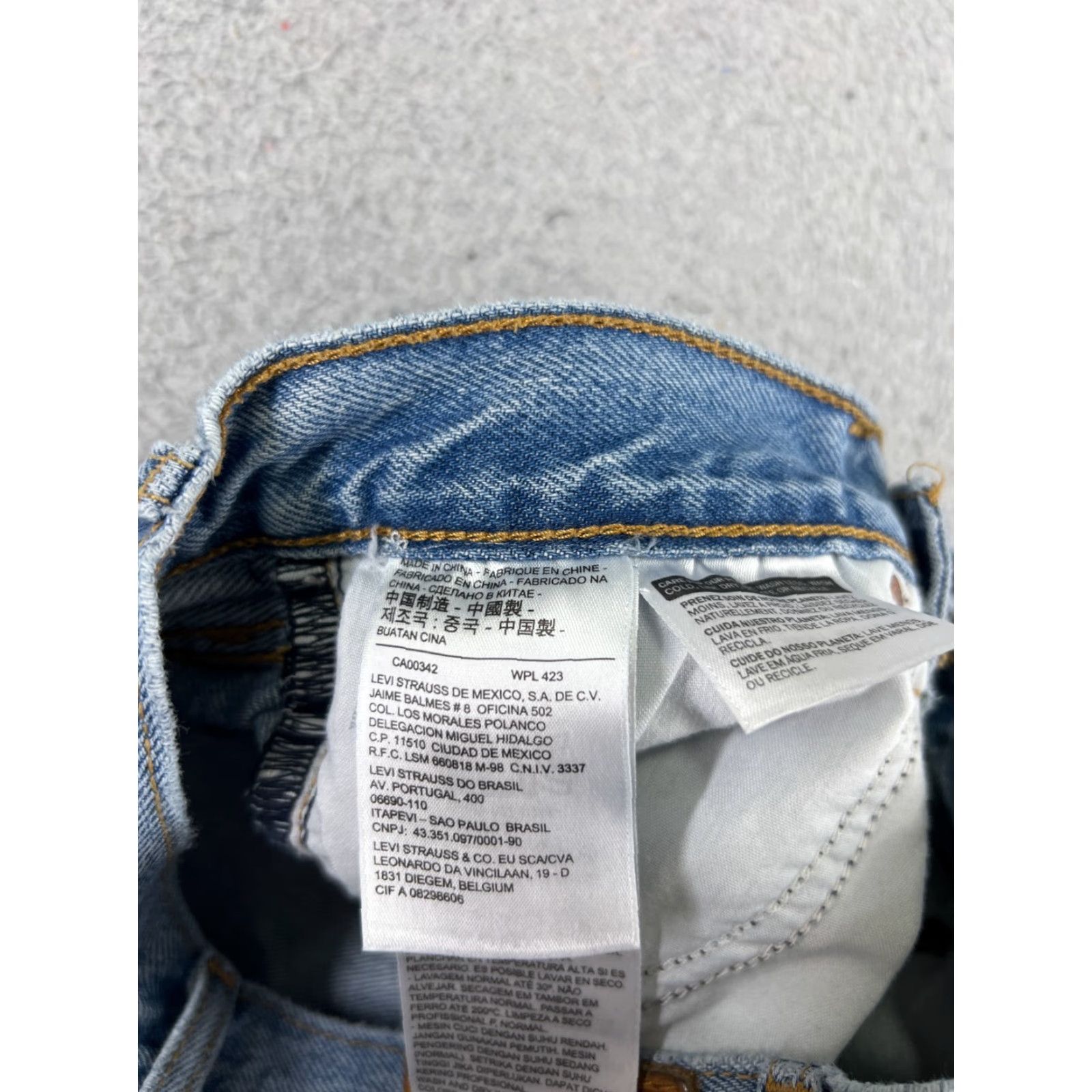 Levi's Levi's Wedgie Fit Jeans Blue Denim Women's Regular 24 Mid Rise Straight Stretch Distressed Casual Size 42" / US 20 - 7 Thumbnail