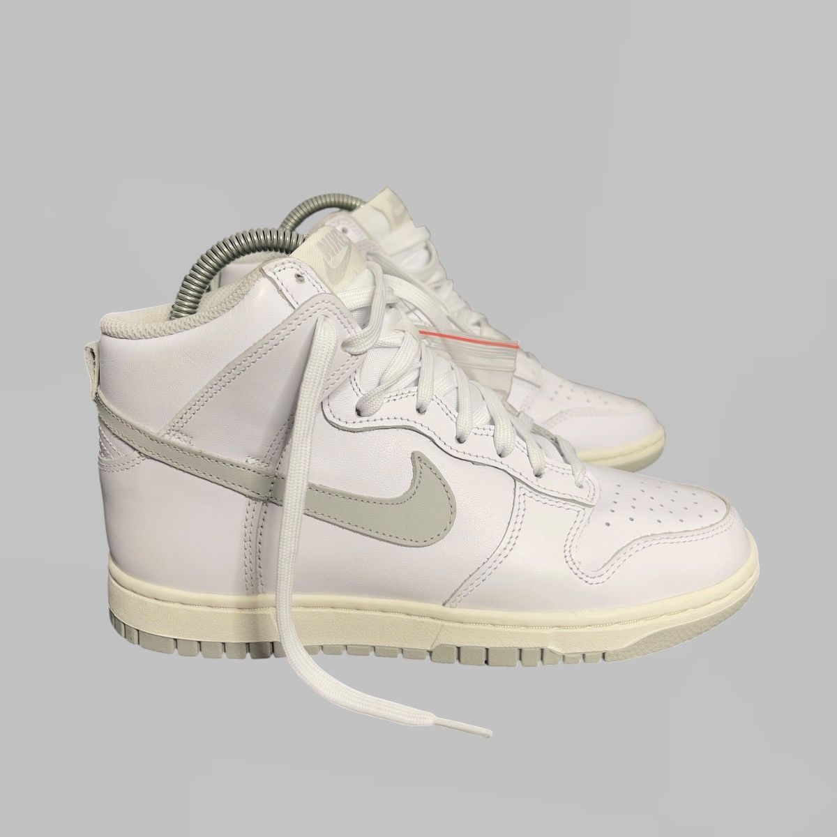 Nike NIKE DUNK WHITE GREY NEW SIZE 38 Size US 7 / IT 37 - 1 Thumbnail