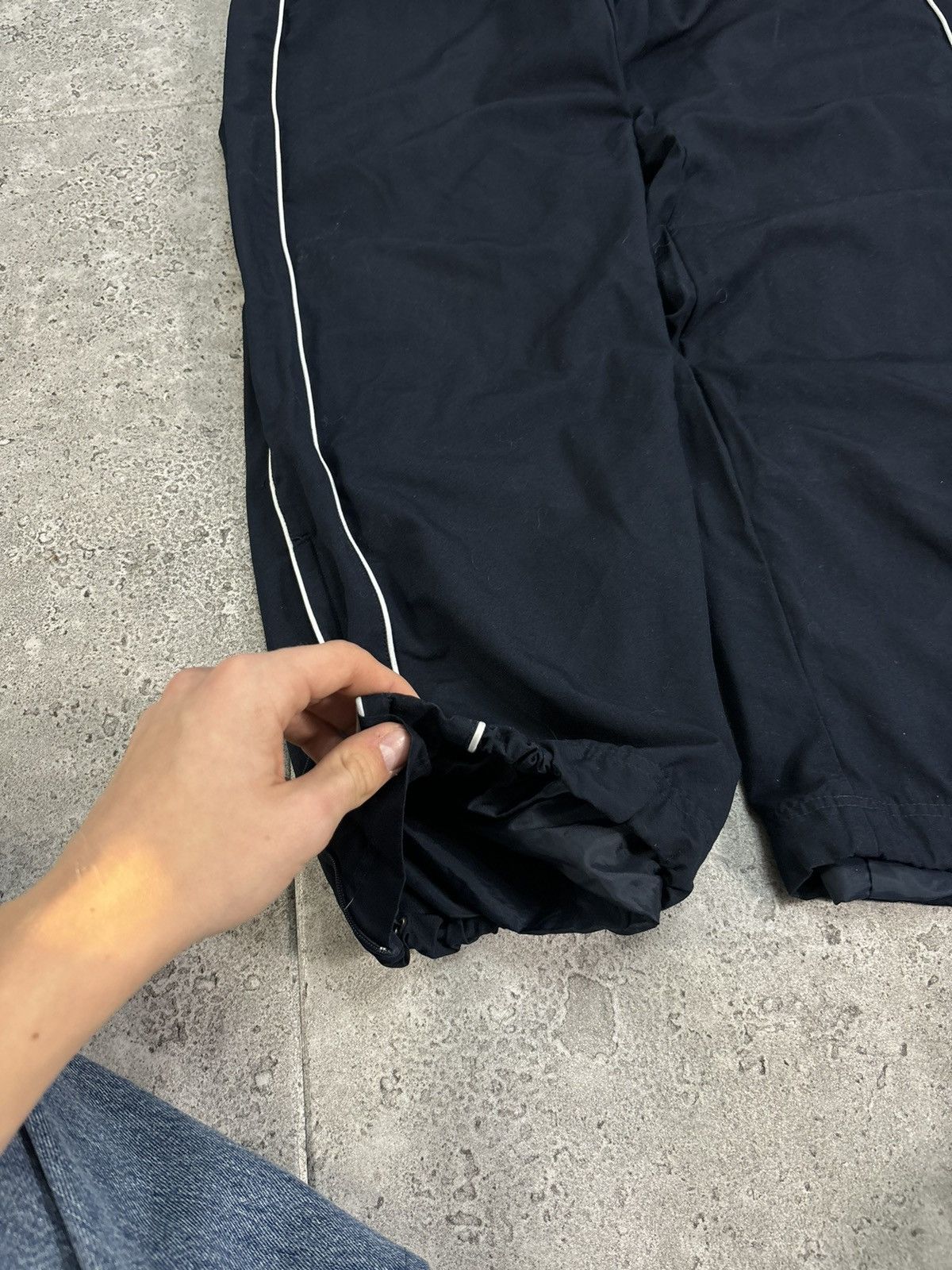 Nike × Vintage Crazy Vintage Y2K/2000s Baggy Nike Track Pants Hip Hop Size US 34 / EU 50 - 3 Thumbnail