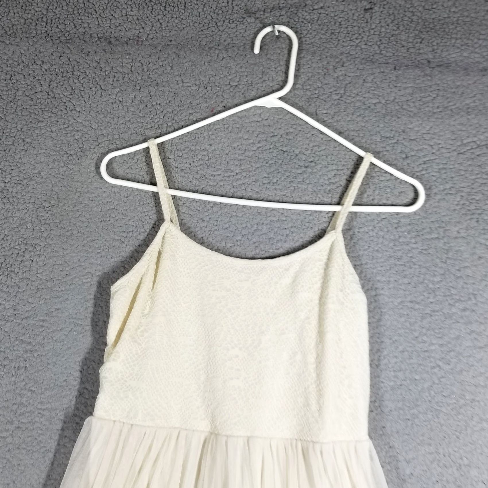 Vintage Xhilaration Boho Sheer Overlay Dress Woman Medium Cream NWT Sleeveless Knee Length Tulle Bohemian Dress Womens Size M / US 6-8 / IT 42-44 - 5 Thumbnail