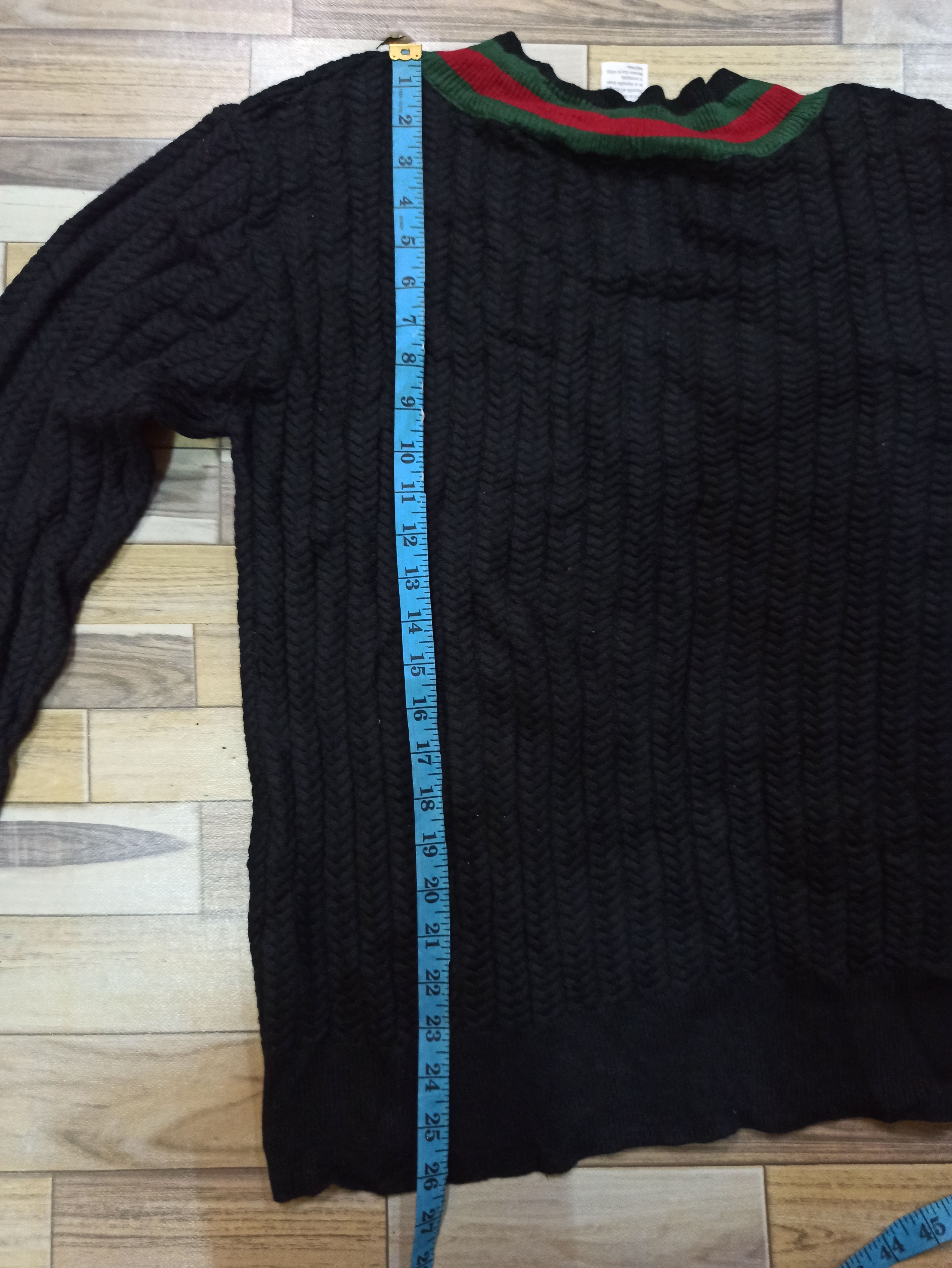 Aran Isles Knitwear Japanese Double Standard Knitwear V-neck Style Gucci Size US M / EU 48-50 / 2 - 10 Thumbnail