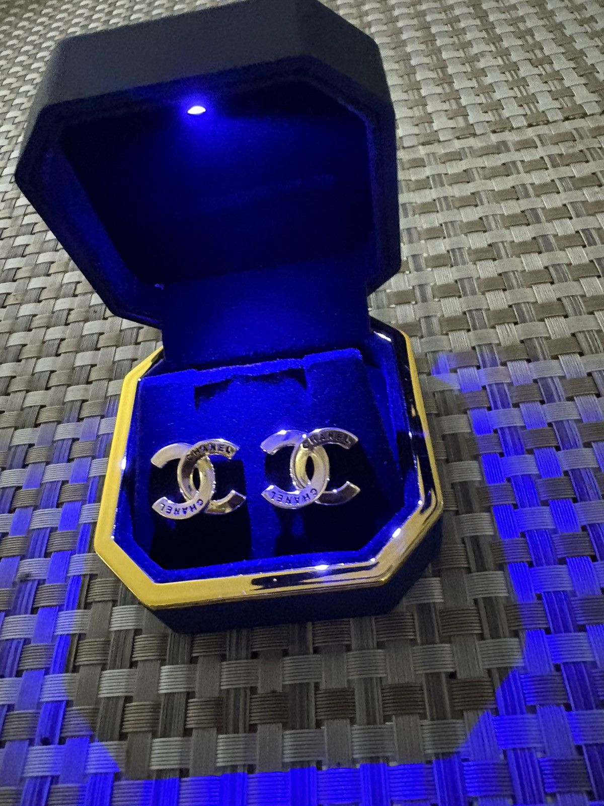 Chanel Chanel Vintage Gold Plated Stud Earrings Size ONE SIZE - 4 Thumbnail
